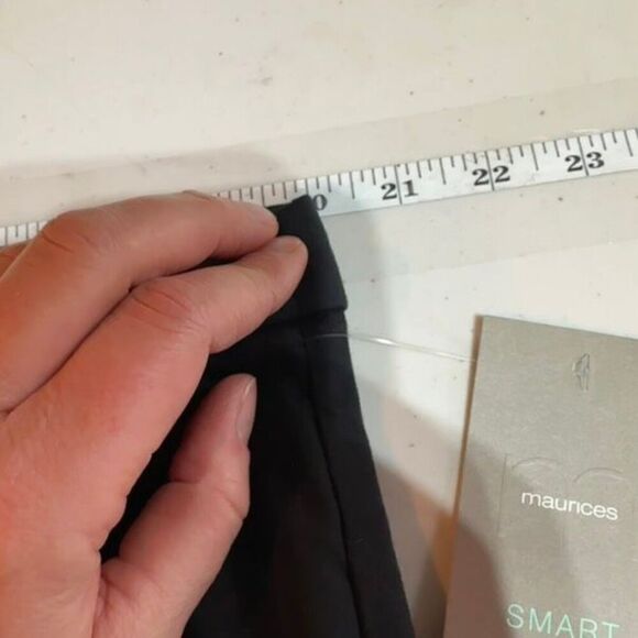Maurices Women's Mid-Rise Flat Front Smart Long Ankle Pants Black Size 17/18 NWT - Picture 9 of 13